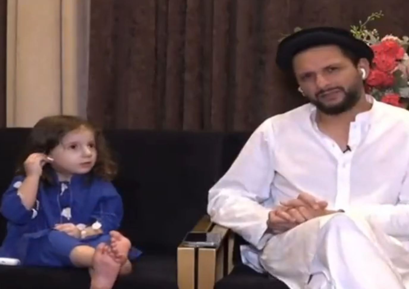 Shahid Afridi with daughter Arwa | X