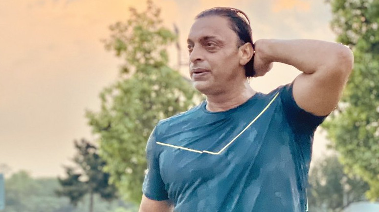 Shoaib Akhtar to undergo a total knee replacement in Australia 