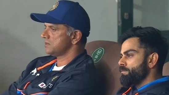 Rahul Dravid and Virat Kohli looked dejected in the dressing room at Wanderers |Twitter