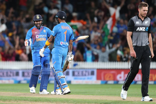 Rohit Sharma and KL Rahul celebrate after winning the match in Super Over | Getty