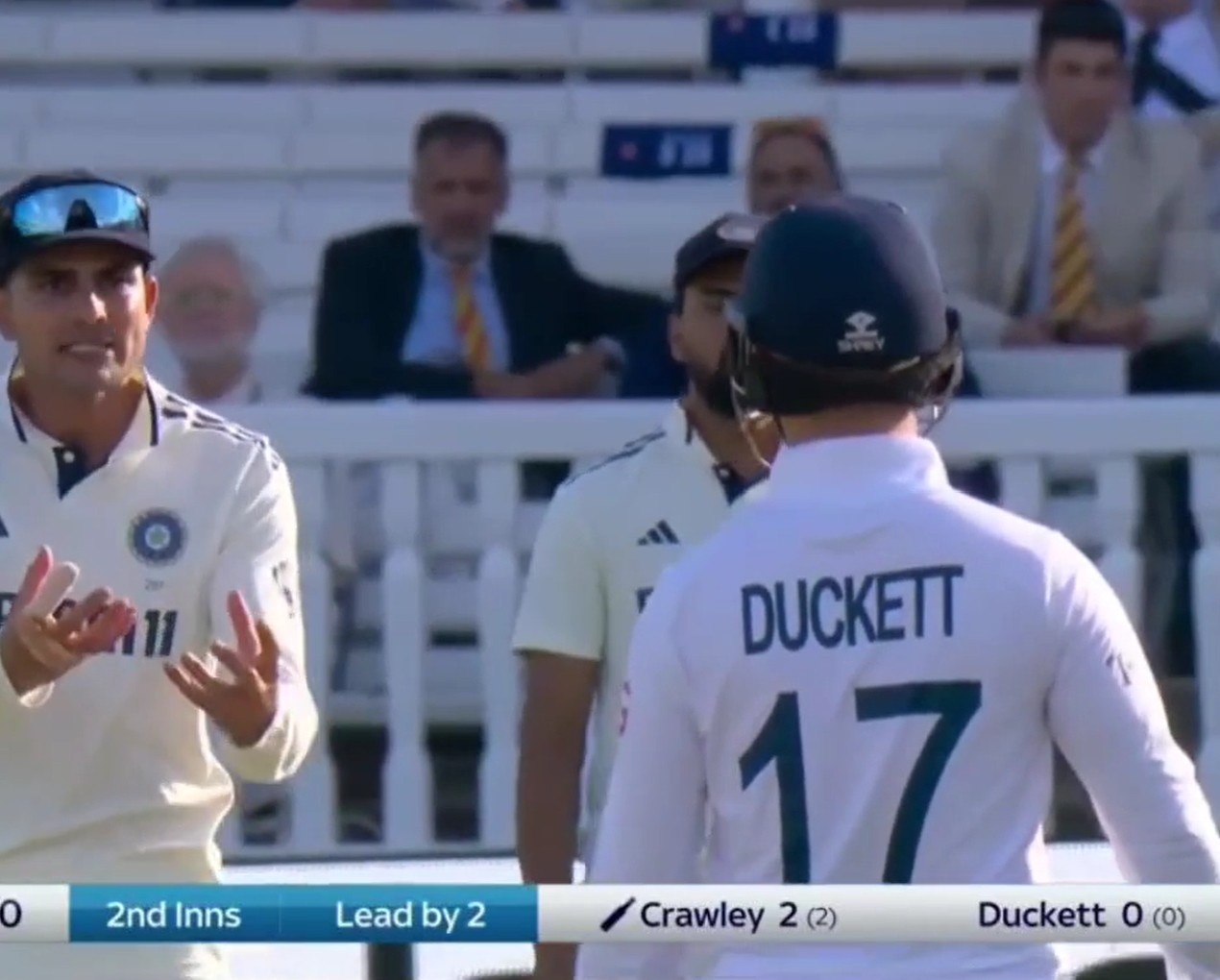 Shubman Gill made gestures at England openers | X