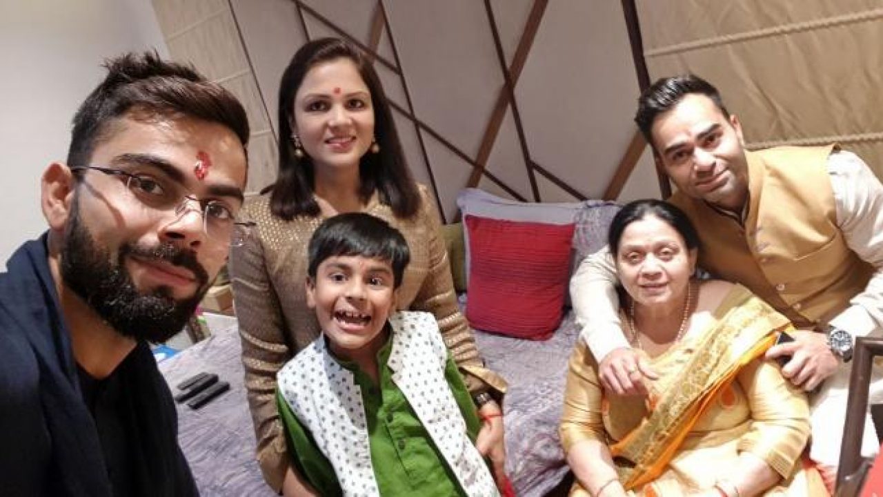 Virat Kohli with brother Vikas, sister-in-law, nephew and mother | Instagram 