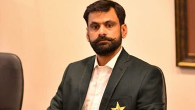 Pakistan's Mohammad Hafeez down with dengue; doubtful for T20 World Cup 2021