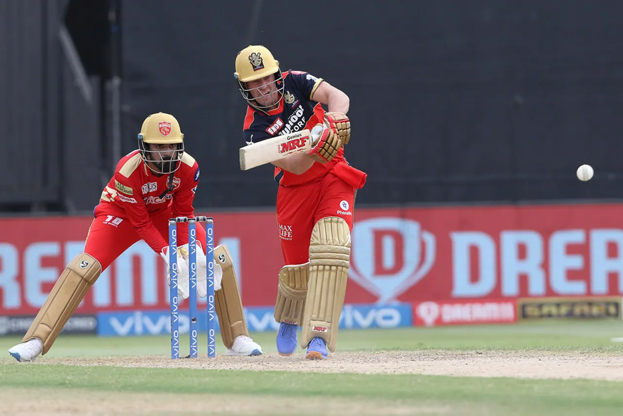 IPL | KL Rahul and AB deVilliers in action