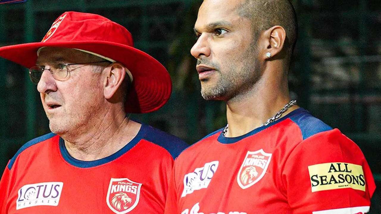  Trevor Bayliss and Shikhar Dhawan | PBKS/Twitter