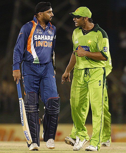 Harbhajan and Shoaib exchanging pleasantries during the match