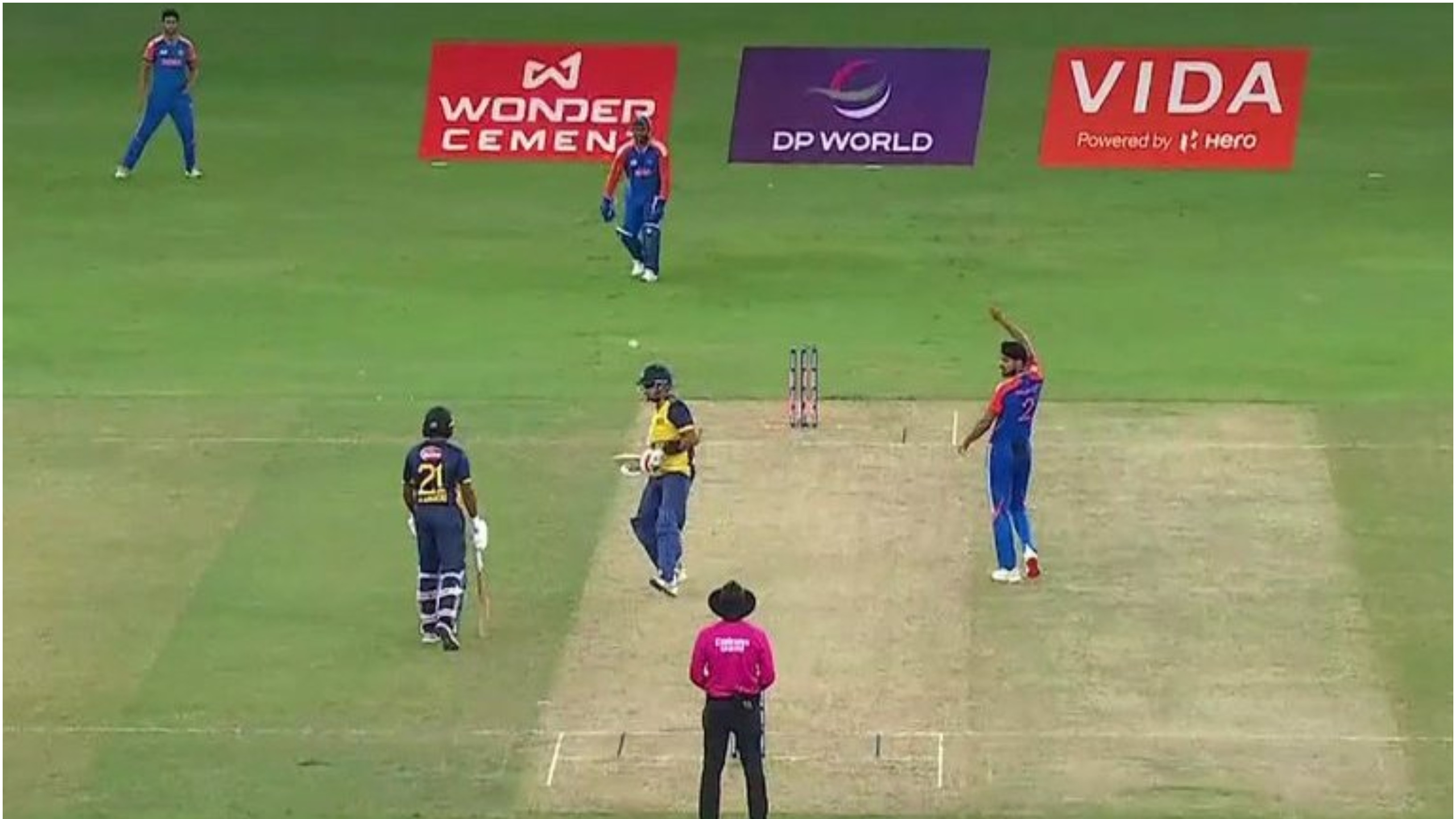 Asia Cup 2025: Explained – Why was Shanaka given not out in Super Over despite being run out by Sanju Samson?