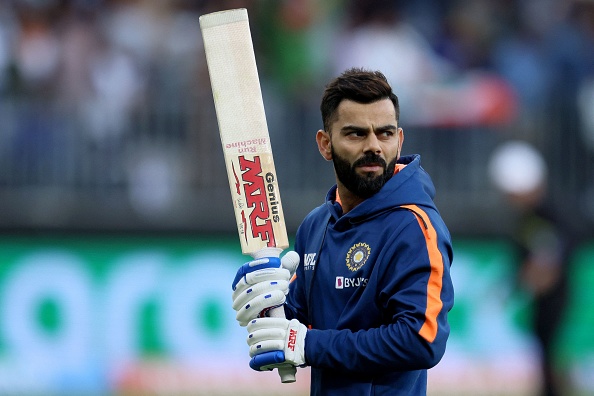 T20 World Cup 2022: Virat Kohli gifts his bat to Litton Das after India's  thrilling win over Bangladesh