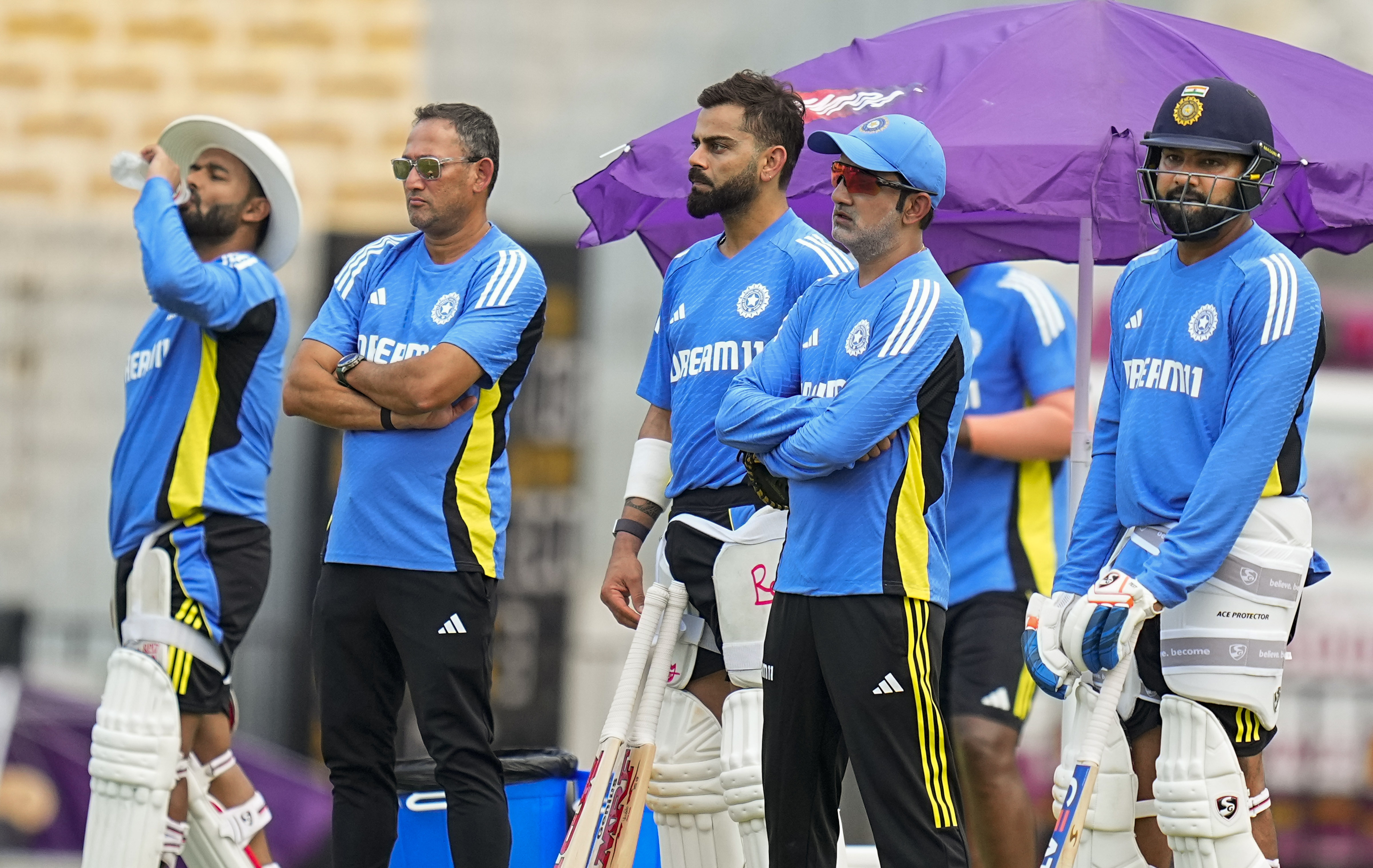 Gautam Gambhir and Indian team players | X