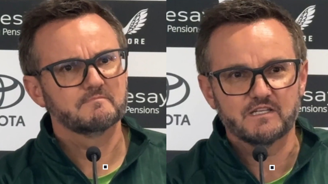 WATCH- “You need to get your facts right”- Pakistan coach Mike Hesson gets angered with query over ‘all-rounder’ fascination