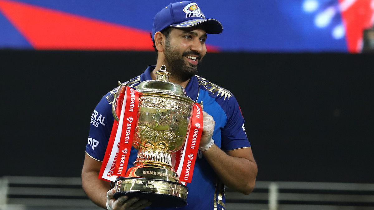 “Your legacy will be etched in Blue & Gold,” Mumbai Indians pay tribute to Rohit Sharma with a heartfelt post