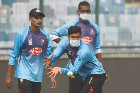 Bangladesh players practiced wearing face masks in Delhi | AFP
