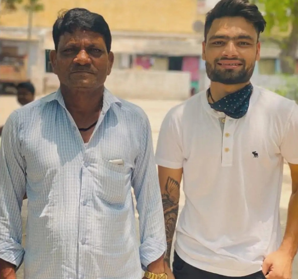 Rinku Singh with his father Khanchand | Instagram