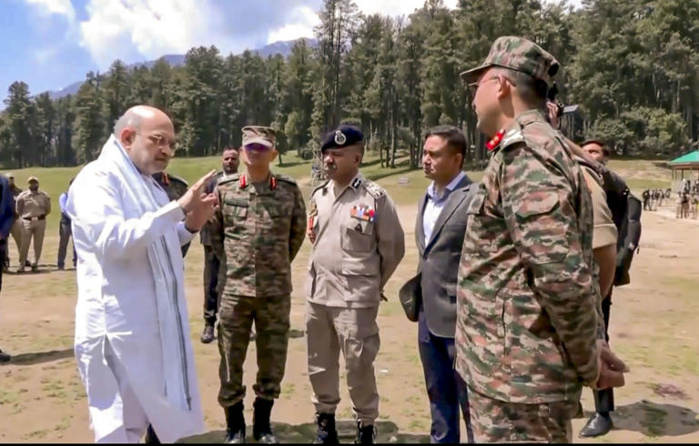 Indian HM Amit Shah with Indian army | X