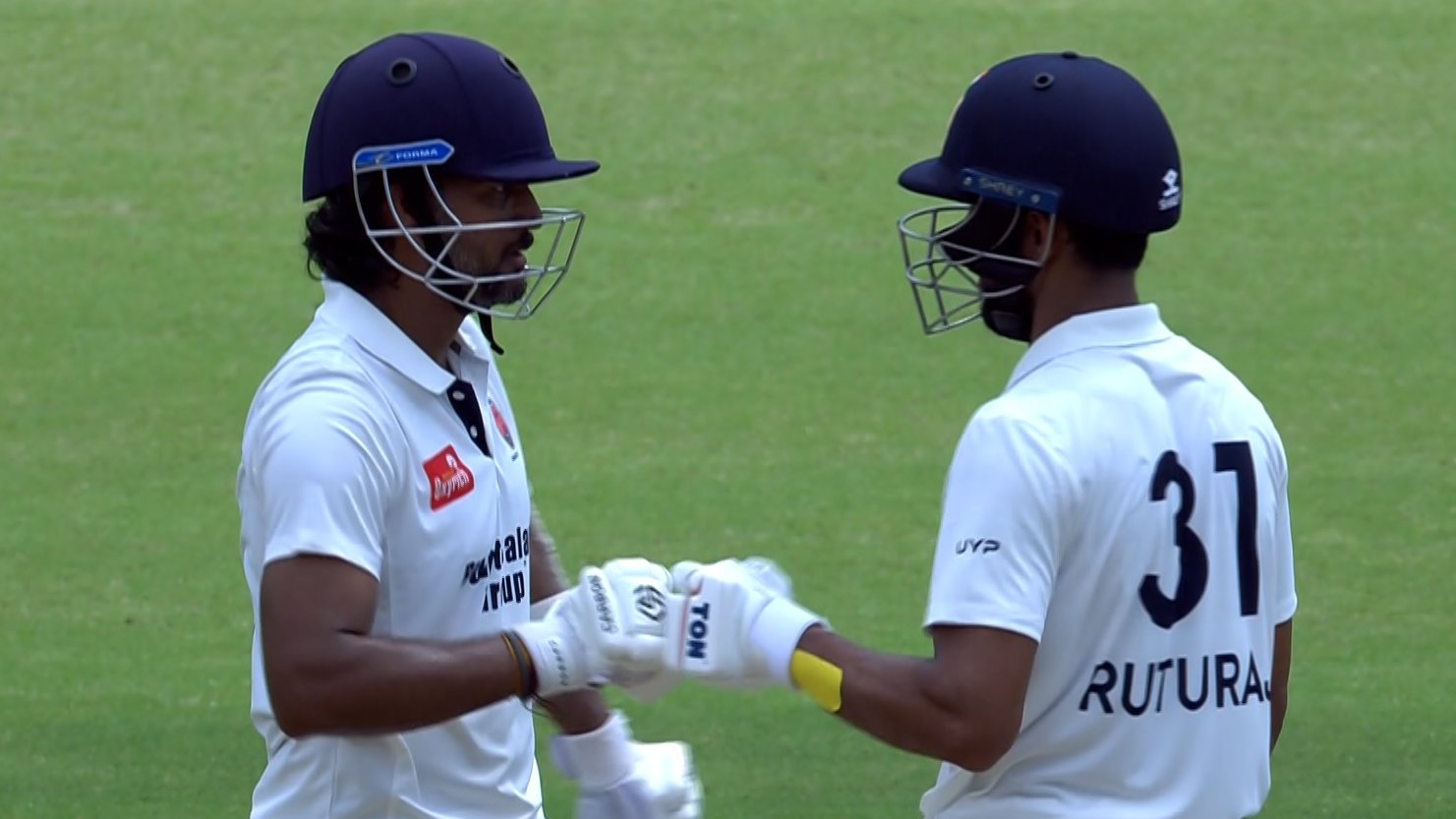 Ruturaj Gaikwad and Jalaj Saxena steadied the ship for Maharashtra | X