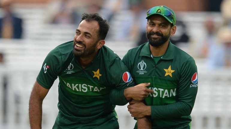 ENG v PAK 2020: 7 more Pakistani players including Hafeez and Riaz test positive for COVID-19