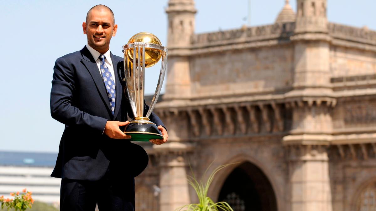 MS Dhoni with the World Cup trophy