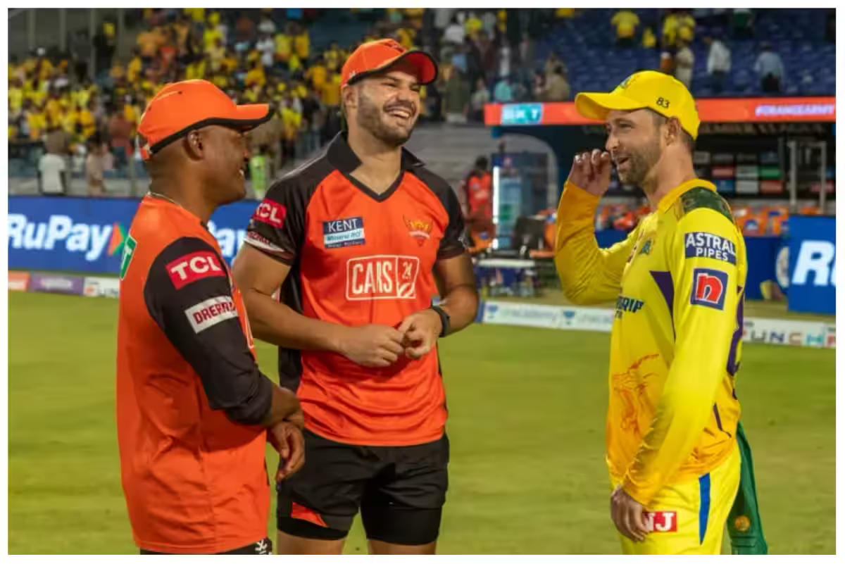SRH coach Brian Lara and Markram in convo with Devon Conway of CSK  | Twitter