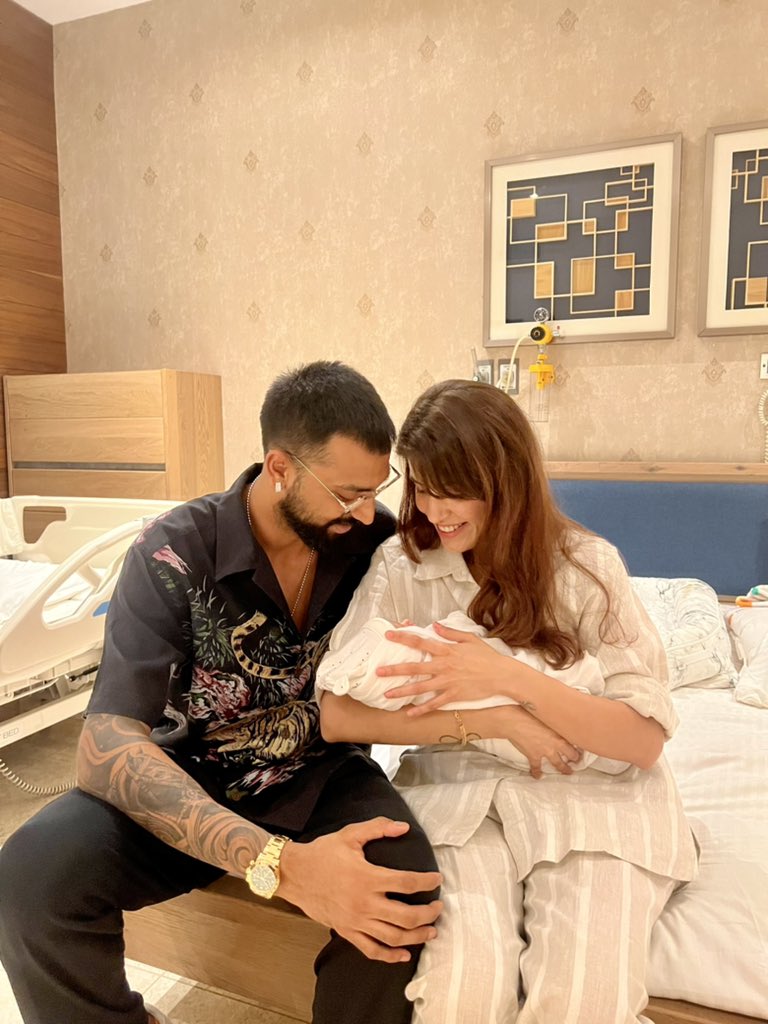 Krunal Pandya and wife Pankhuri with their baby boy | Twitter