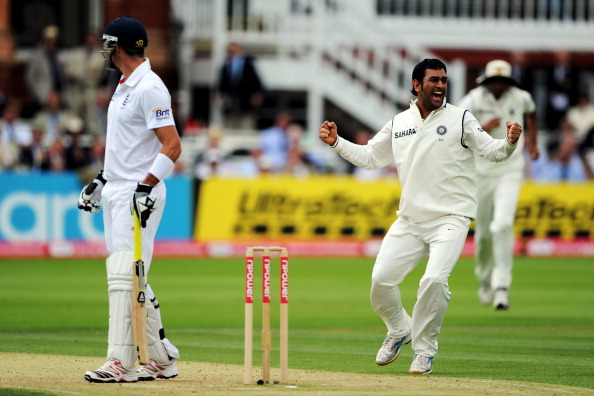 MS Dhoni celebrating Kevin Pietersen's wicket | GETTY