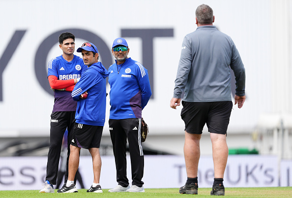 Lee Fortis approaching the Indian think tank to pass on some instructions | Getty