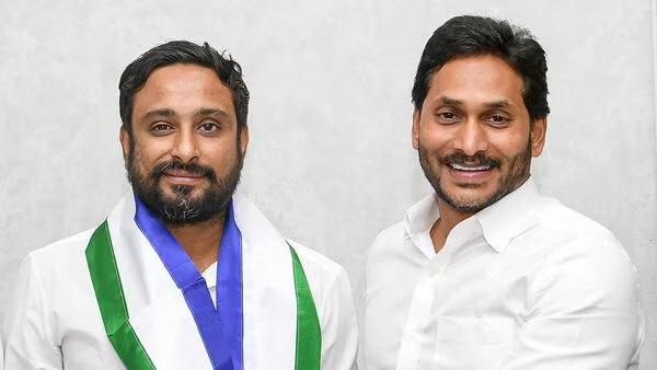 Andhra CM Y.S. Jagan Mohan Reddy with former Indian cricketer Ambati Rayudu | PTI X