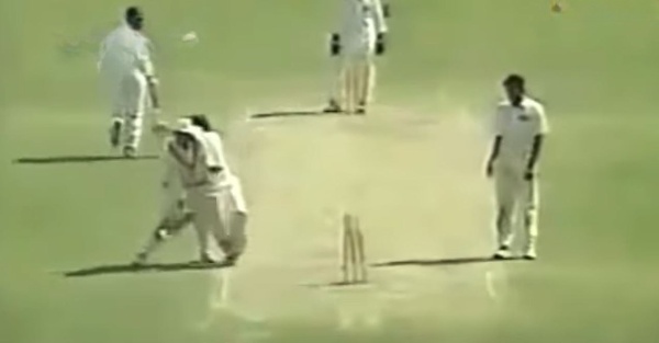 Wasim Akram looks on as Tendulkar collides with Akhtar and gets run out |YouTube Screen grab