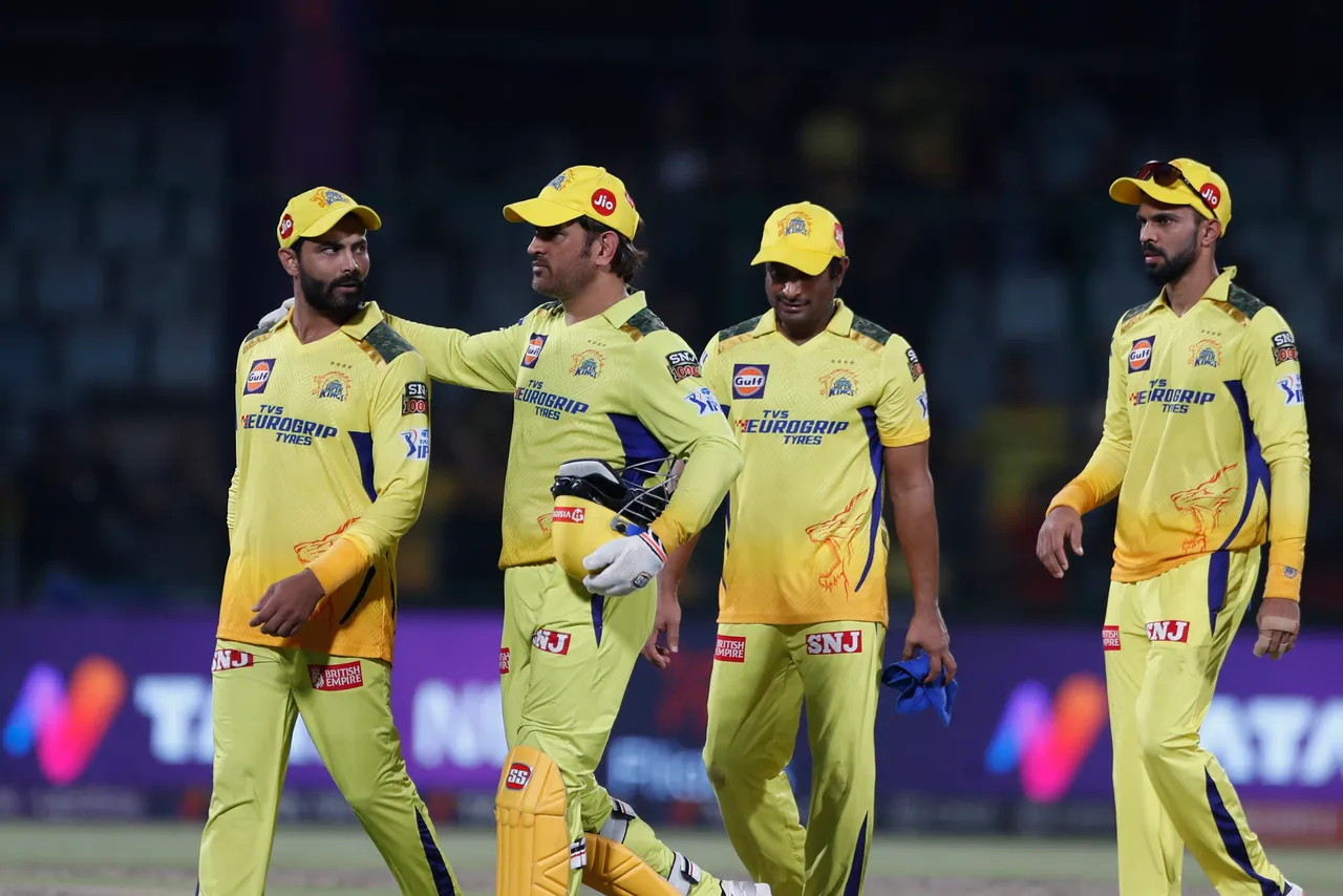 MS Dhoni and CSK team after win over DC | BCCI-IPL