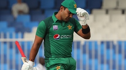 Umar Akmal decides not to challenge PCB's show cause notice