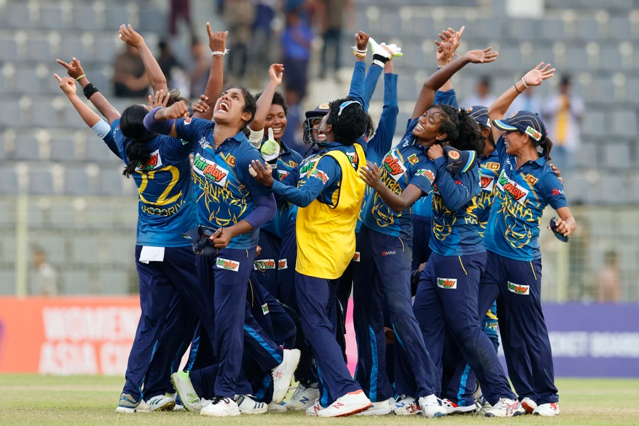 Sri Lanka women's team celebrate after qualifying for Asia Cup final | ACC