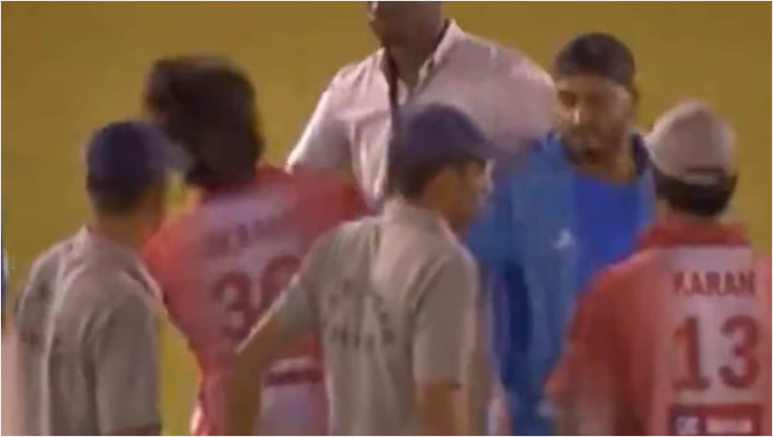 Sreesanth getting slapped by Harbhajan Singh | Screengrab