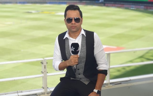 Aakash Chopra picked his overseas XI for IPL 2021's first half