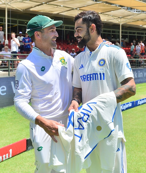 Dean Elgar was gifted a signed shirt by Virat Kohli | Getty