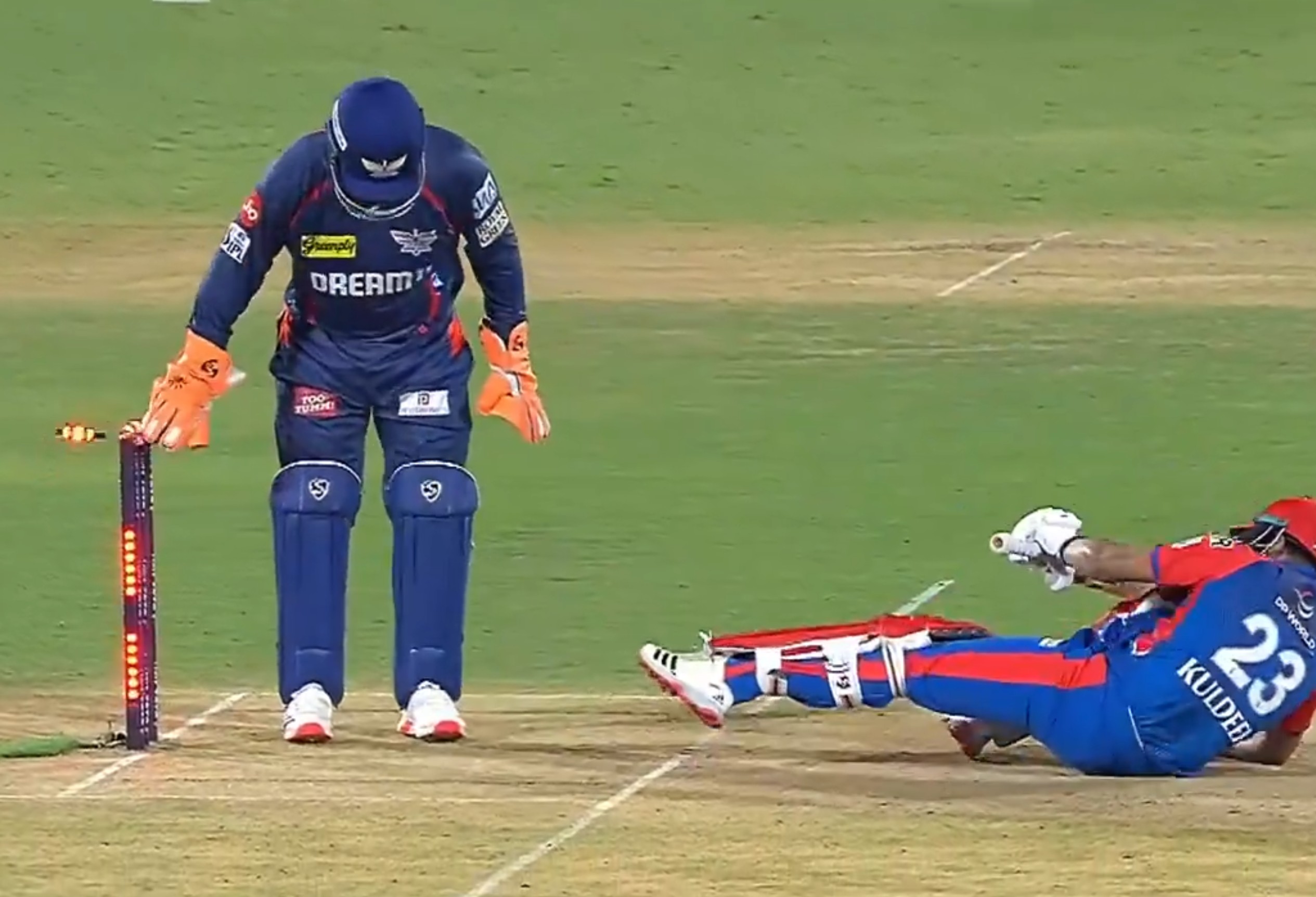 Pant stumped Kuldeep after pushing him out of crease | X