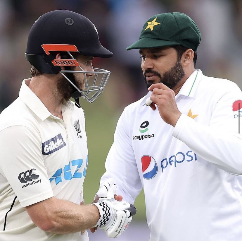 Azhar Ali shake hands with NO.1 Test batsman | ICC Twitter