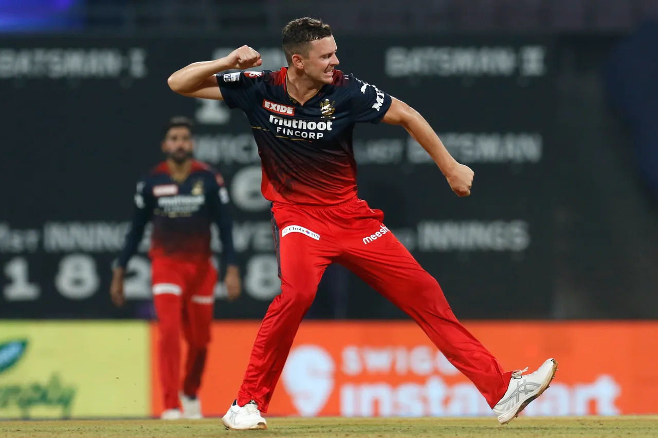 Jos Hazlewood picked up four wickets during Royal Challengers Bangalore's (RCB) 18-run win over Lucknow Super Giants (LSG) on Tuesday| Courtesy: IPLT20