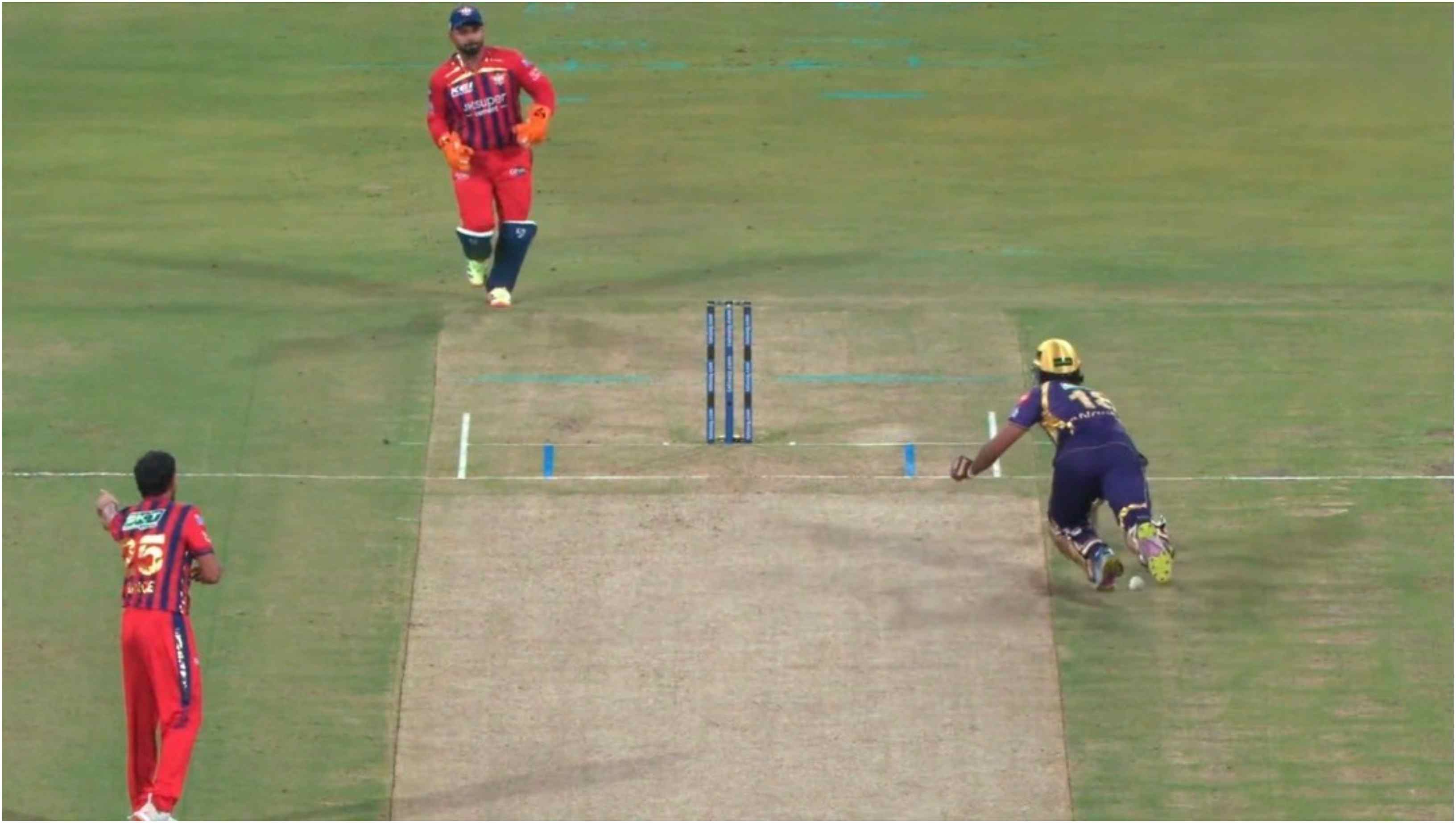 Angkrish Raghuvanshi was dismissed for 'obstructing the field' | X