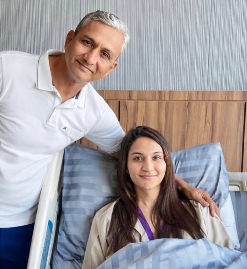 Anaya Bangar with father Sanjay Bangar | Instagram