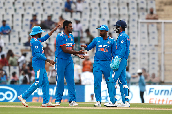 R Ashwin and Ravindra Jadeja with Suryakumar Yadav and KL Rahul | Getty Images