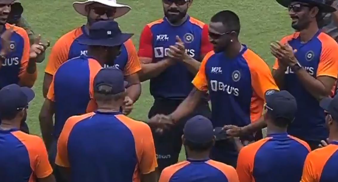 Krunal Pandya receives his ODI cap from brother Hardik | BCCI