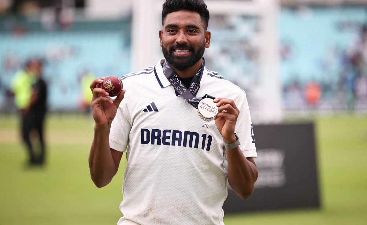Mohammed Siraj with his POTM in Oval Test | Getty
