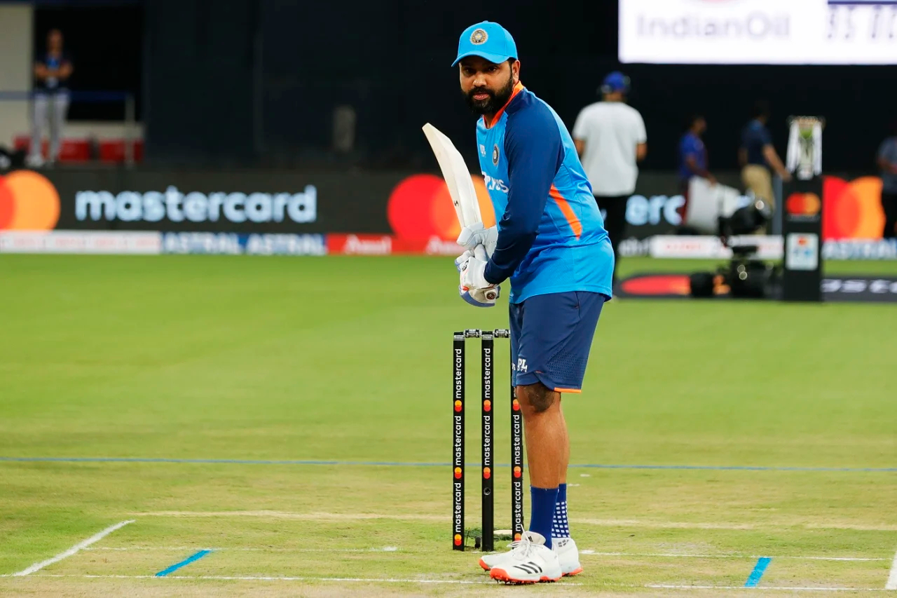 Rohit Sharma with a black spot on his left knee | BCCI