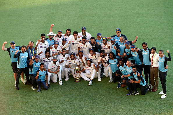 Indian Cricket Team poses with the Border-Gavaskar Trophy | Getty Images