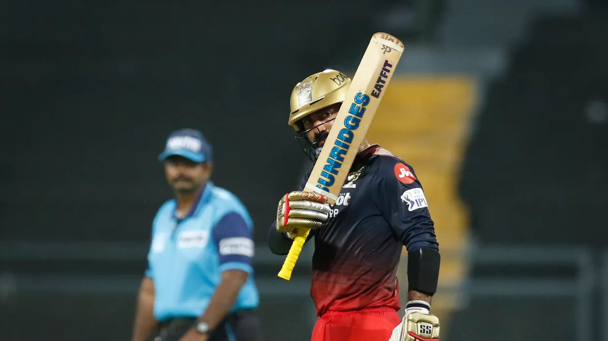 IPL 2022: RR admin tries to misguide Dinesh Karthik to evade his rampage ahead of RCB clash