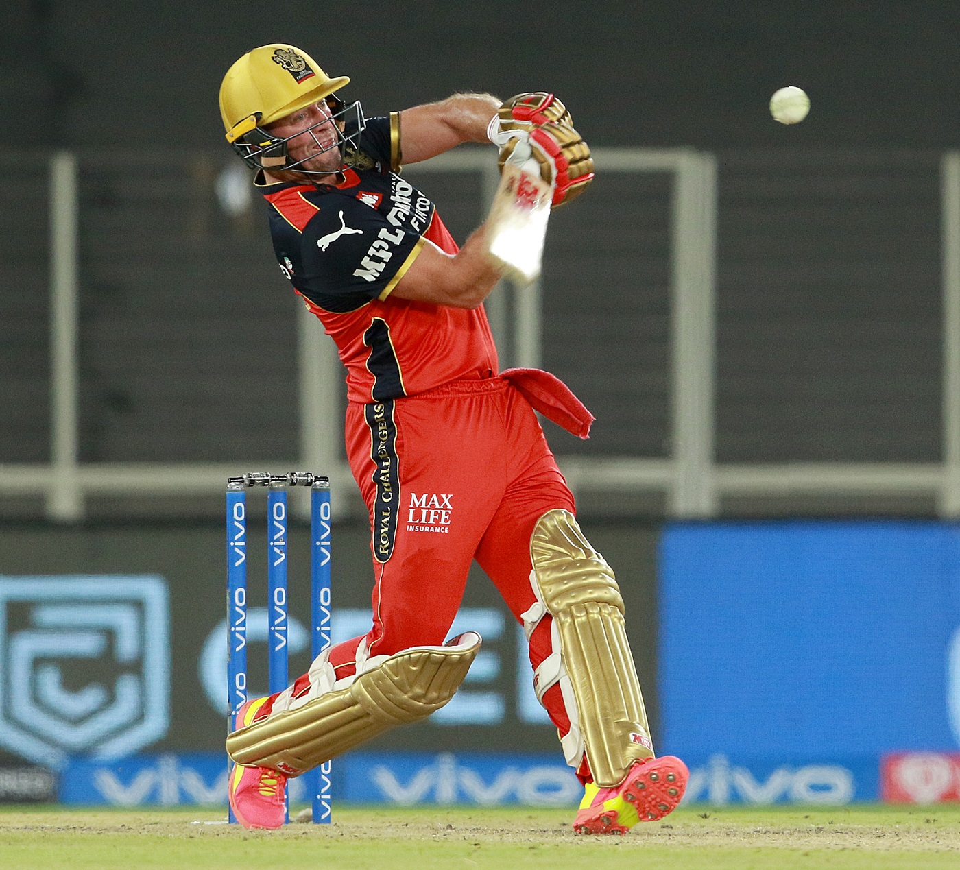 AB de Villiers slammed 5 sixes and 3 fours in his 75* | BCCI-IPL