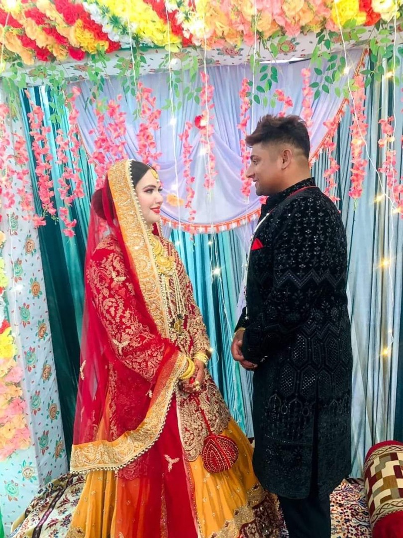 Sarfaraz Khan with his newly wedded bride | Instagram