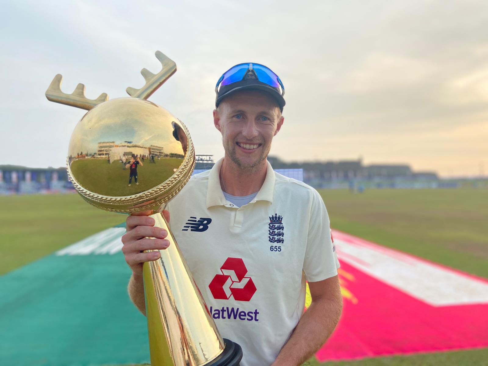 Joe Root poses with trophy after England beat Sri Lanka by 2-1 | Getty