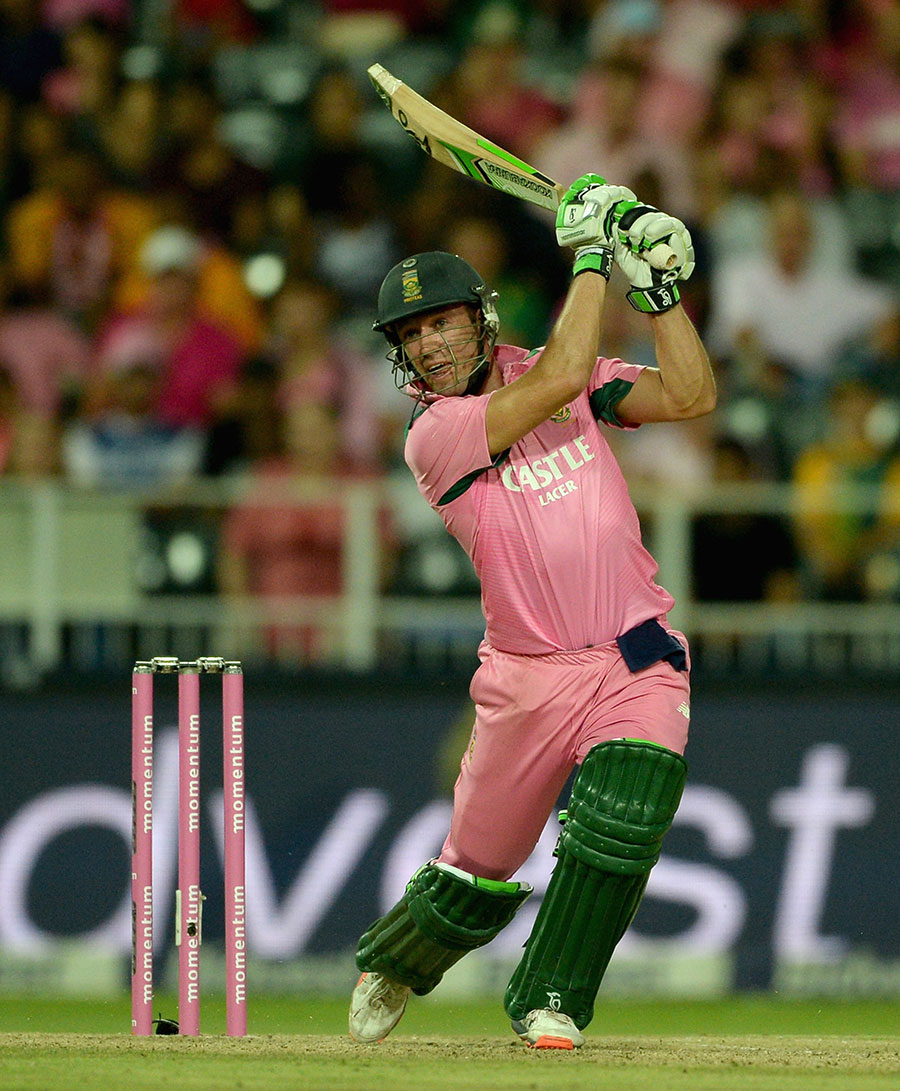AB de Villiers made 36 runs in 27 balls before getting run out 