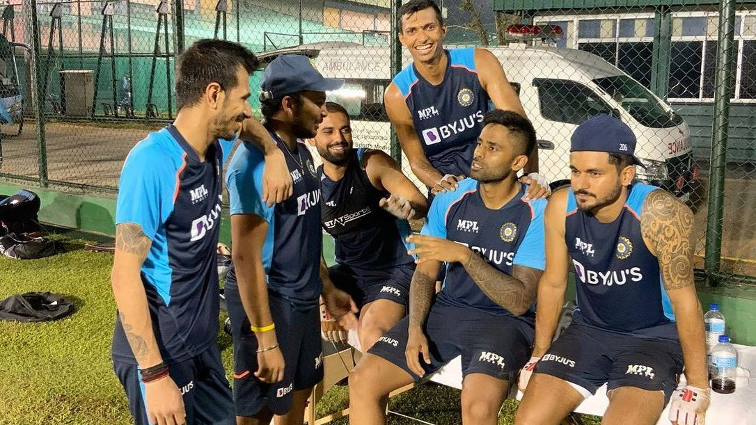SL v IND 2021: Suryakumar drops a hilarious movie reference on Chahal's 'gossip time' post 