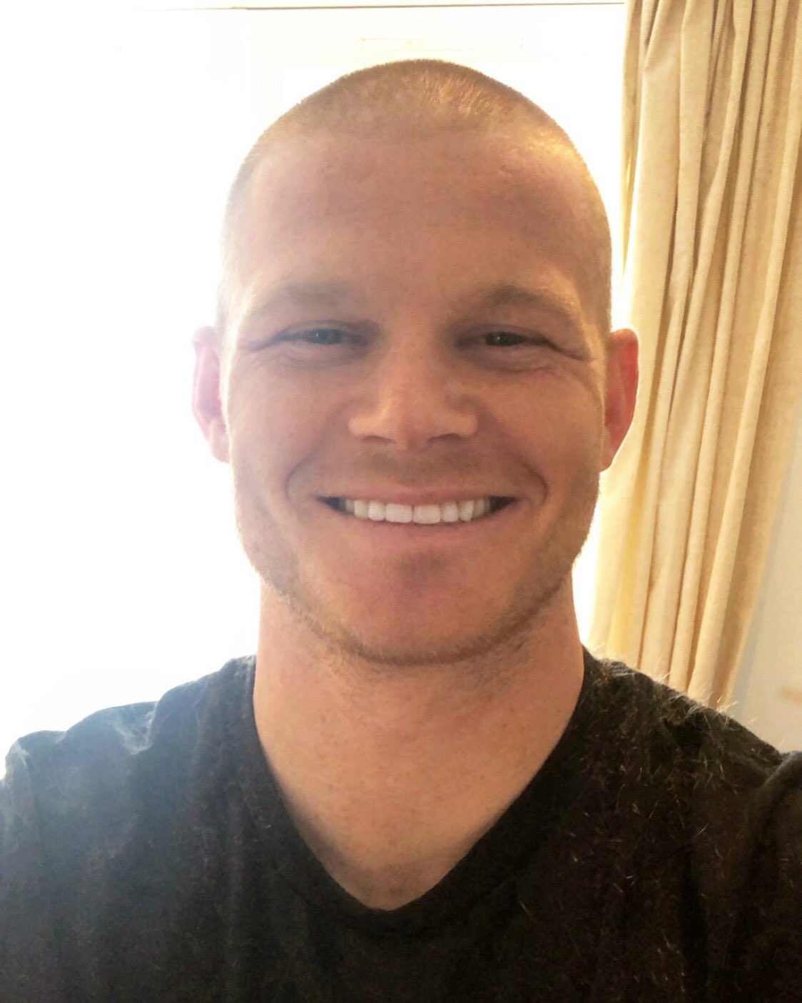 Billings shaves his head for a noble cause | Twitter